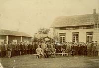 piVanhat juhlat koululla.JPG (9722 bytes)